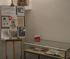  (photo)