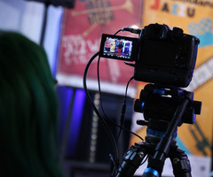  (photo)