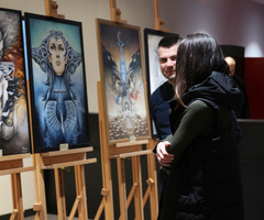  (photo)