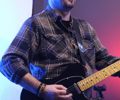  (photo)