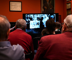  (photo)