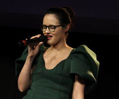  (photo)