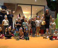  (photo)