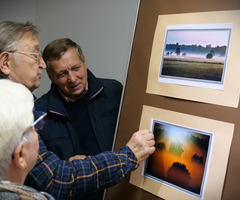  (photo)