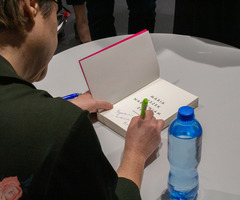  (photo)