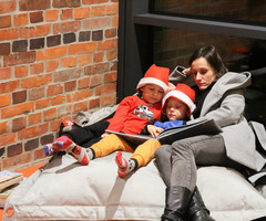  (photo)