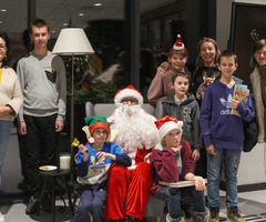  (photo)