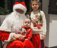  (photo)