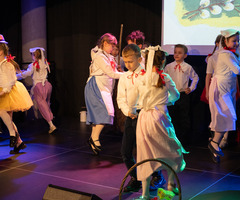  (photo)
