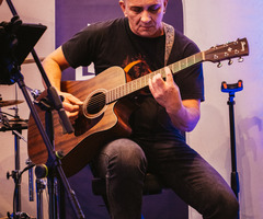  (photo)