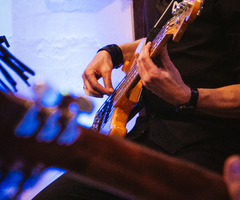  (photo)