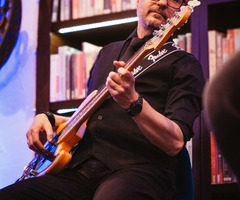  (photo)