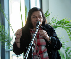  (photo)