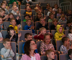  (photo)