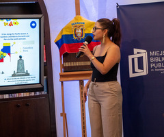  (photo)