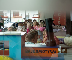  (photo)