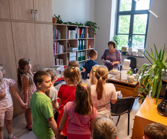  (photo)