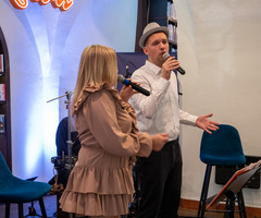  (photo)