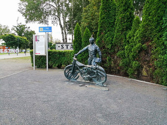 Nieoszlifowany żużlowy diament