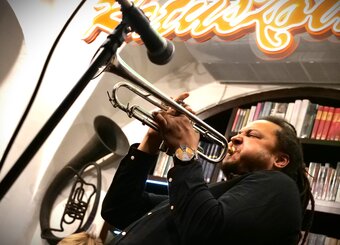 Leszczyńska Galeria Książki jazzuje!