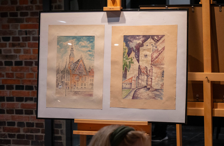 Wspomnienia w akwareli: wystawa Kornela Kolasińskiego w Lesznie