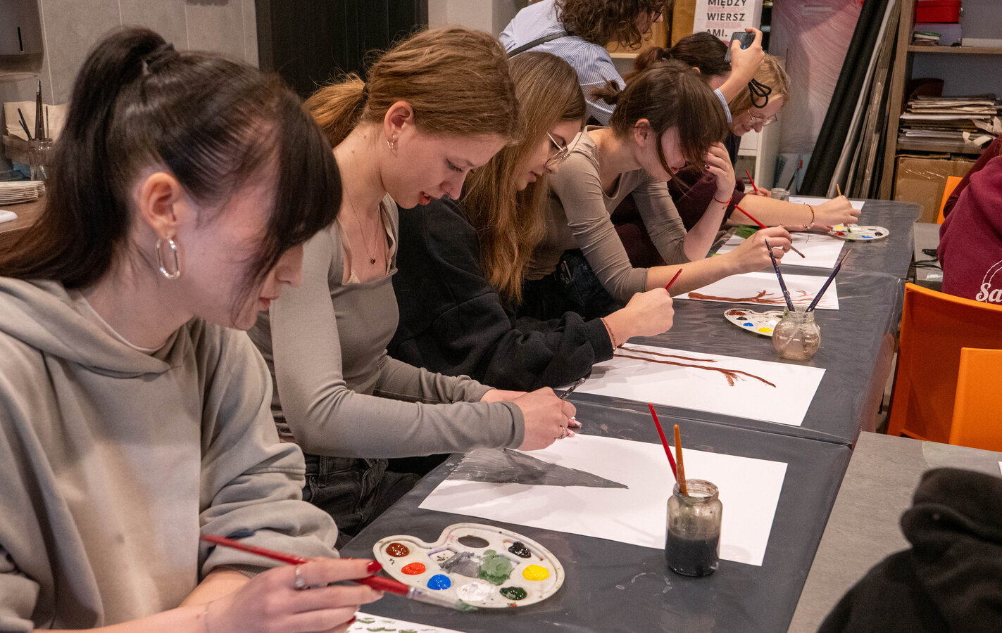 Młodzi artyści w świecie Wilkonia