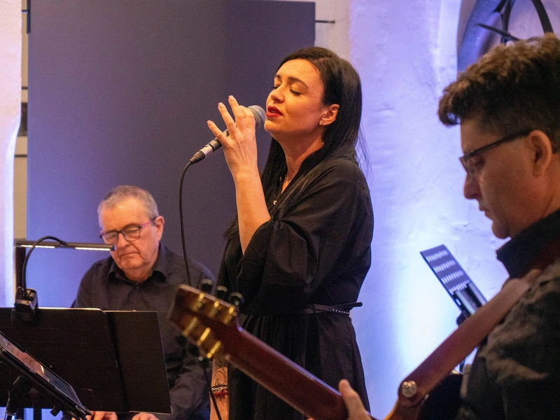 Poezja i muzyka na Dzień Kobiet