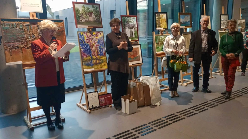 Pędzlem przez lata - jubileusz Sekcji Malarskiej UTW