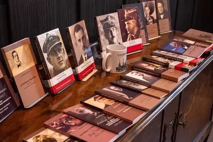 Publikacje z serii „Cives Nostri” prezentowane podczas posiedzenia Rady