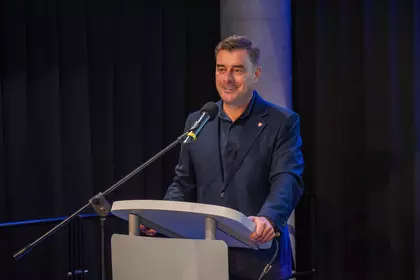 Przemówienie gościa podczas jubileuszu biblioteki