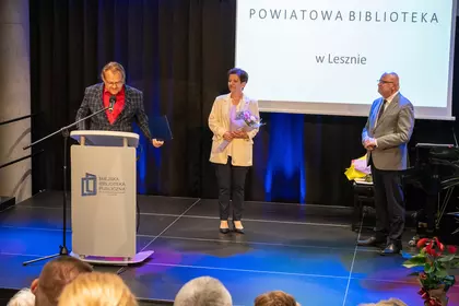 Gratulacje i życzenia podczas jubileuszu biblioteki