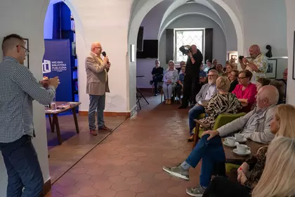 Spotkanie promujące album zgromadziło liczną publiczność.