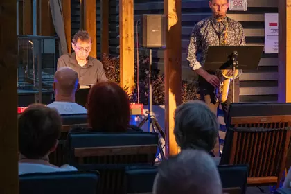 Duet Mateusz Skrzypczak i Zdzisław Babiarski podczas koncertu.