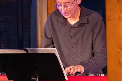 Jazzowy koncert w Czytelni Letniej na dachu Leszczyńskiej Galerii Książki.