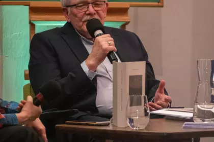 Kazimierz Jaworski opowiada o tomie „Kalejdoskop rymów”.